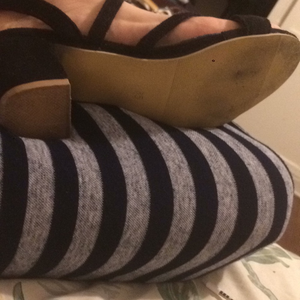 Lace up sandals in black suede - Picture 5 of 7